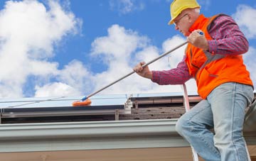 Tarrant Hinton soft wash roof cleaning